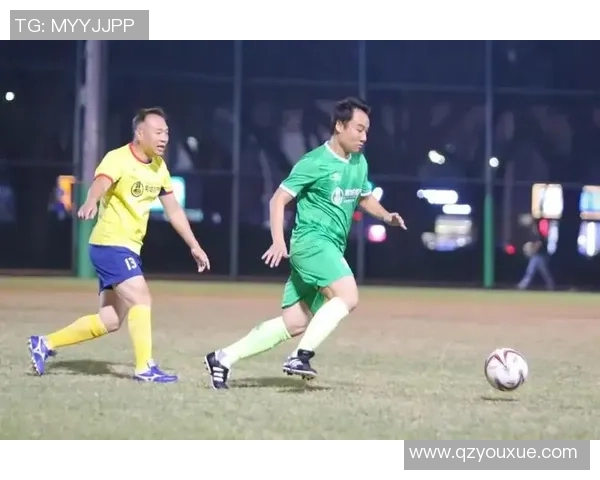 退役足球明星重聚赛场再战青春激情重燃的传奇球队组建记